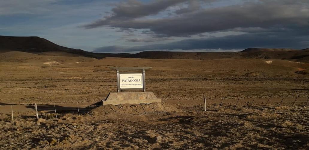 La Posta De Los Toldos Perito Moreno Eksteriør billede